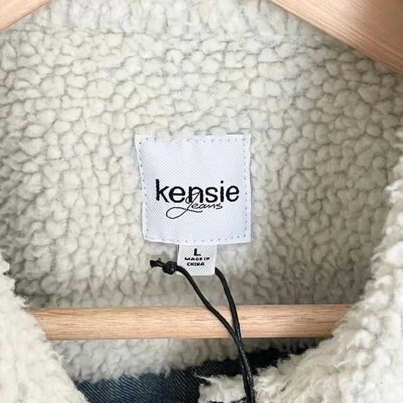 NEW Kensie Jeans Fur Lined Distressed Button Trucker Jacket Women’s Large - Picture 11 of 11